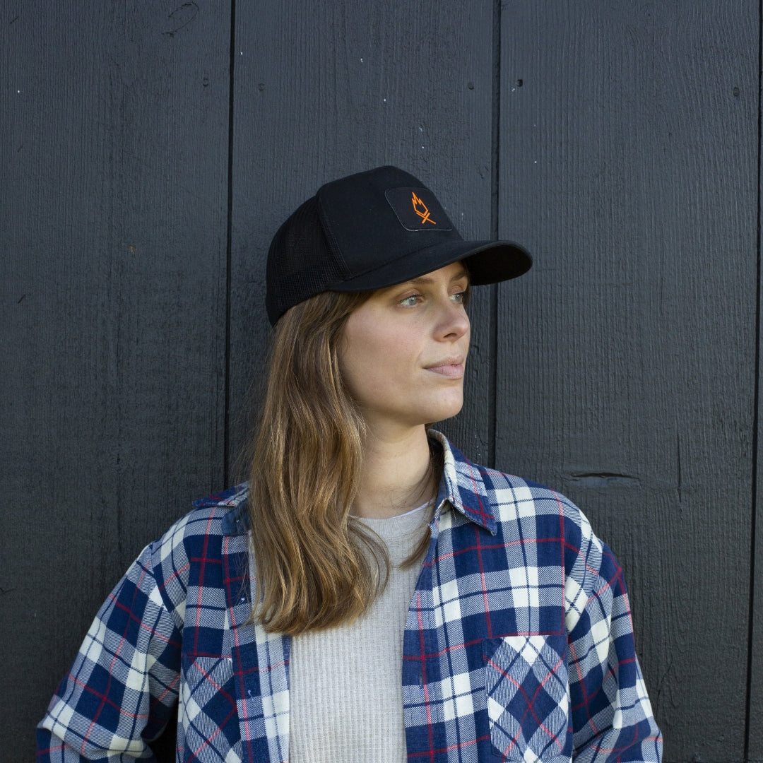 MESH TRUCKER HAT - ICON